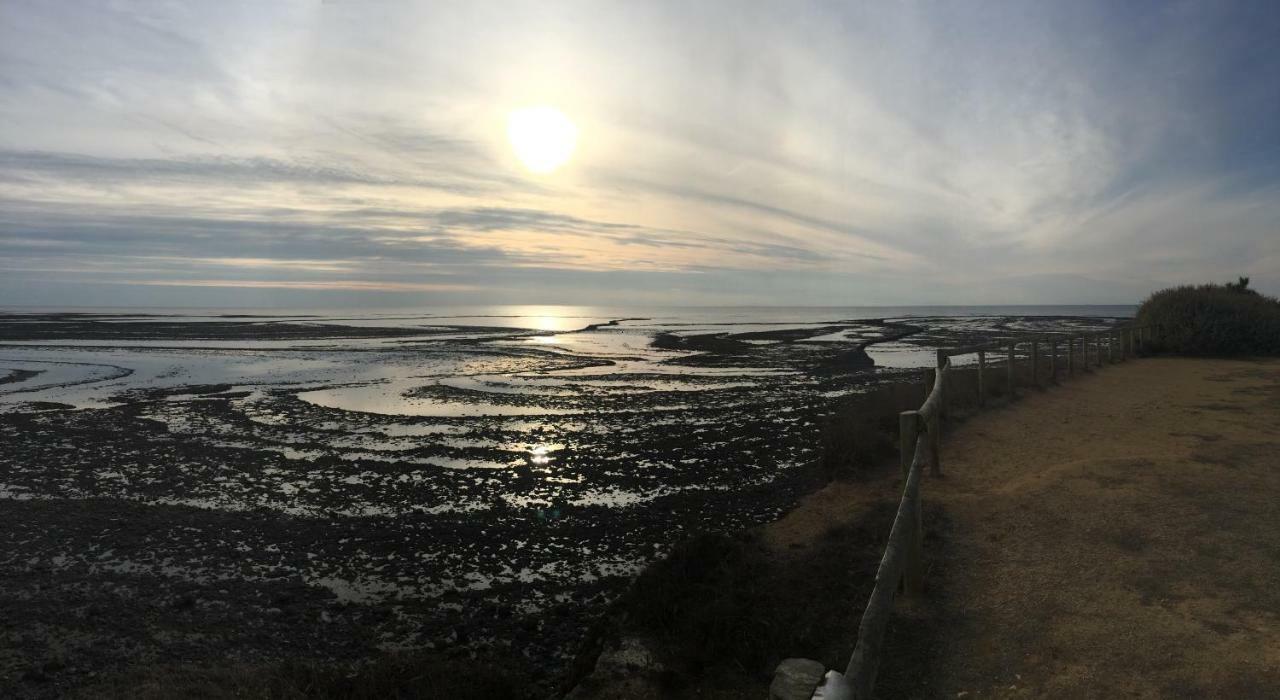 Escale A L'Ile D'Oleron Villa Le Chateau-d'Oleron Luaran gambar